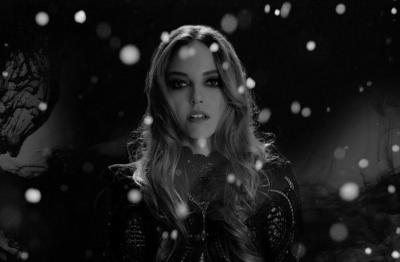 evelina-young-wildfire-official-video